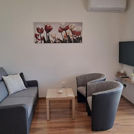 Apartmany Rubin Nesvady Exterior foto