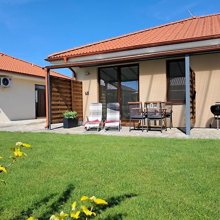 Apartmany Rubin Nesvady Exterior foto