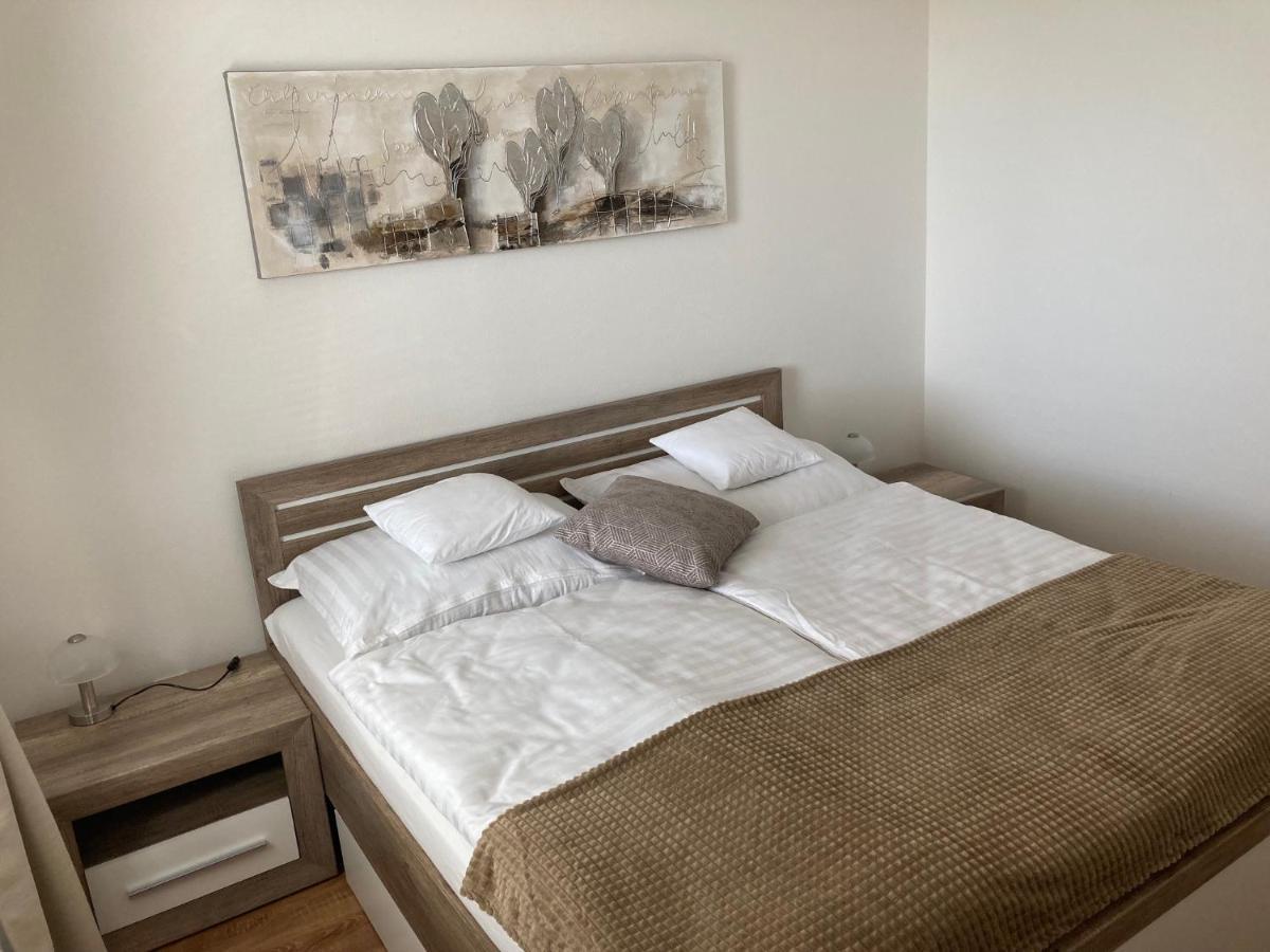 Apartmany Rubin Nesvady Exterior foto