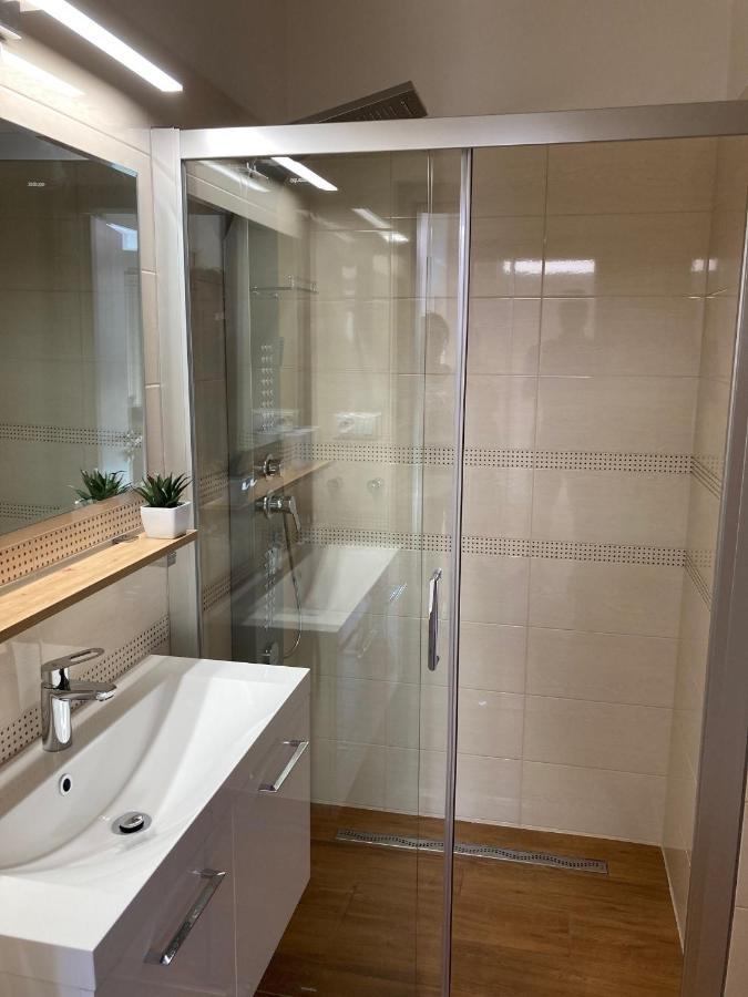 Apartmany Rubin Nesvady Exterior foto