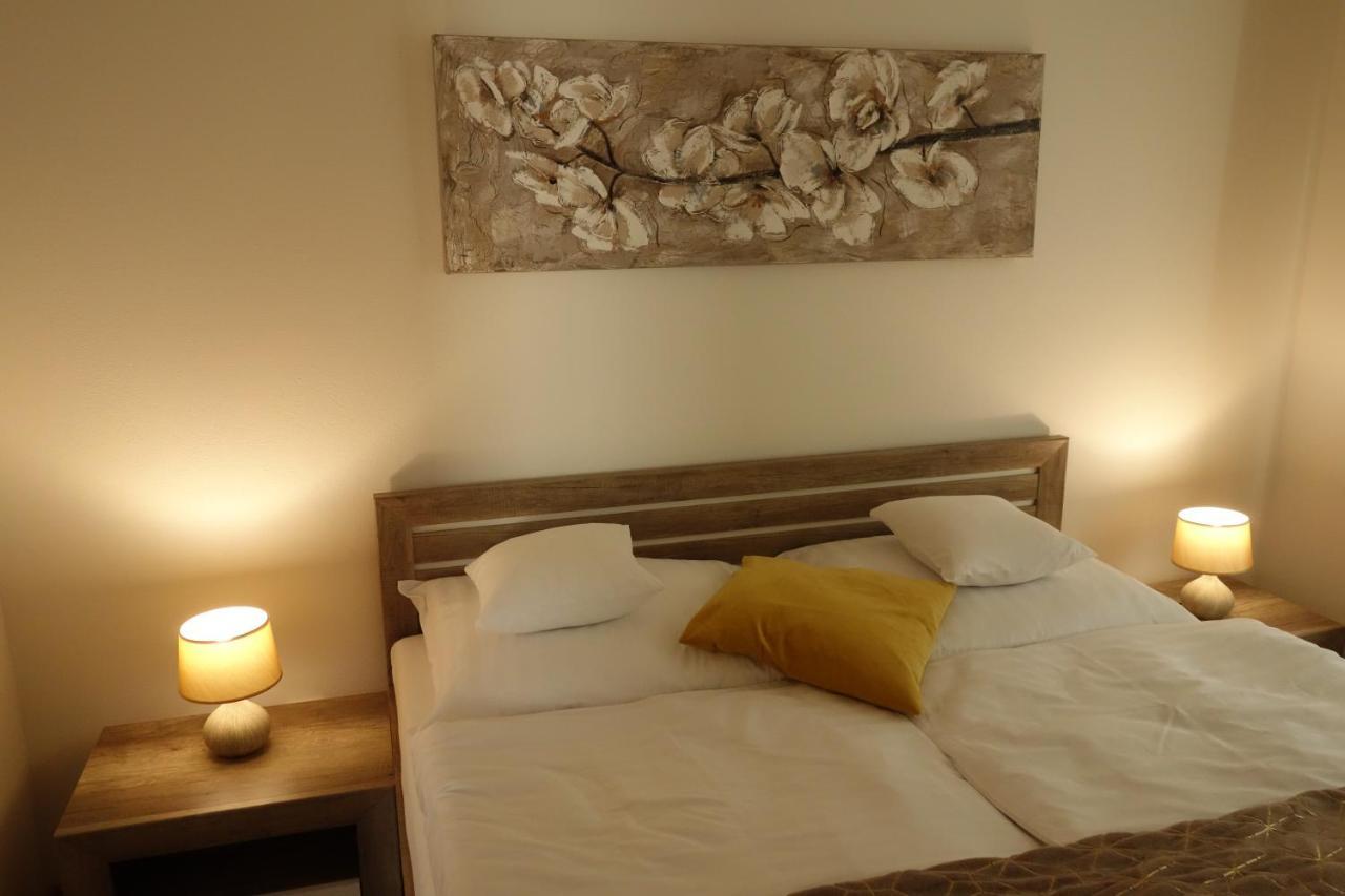 Apartmany Rubin Nesvady Exterior foto